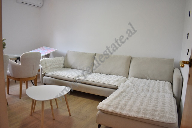 One bedroom apartment for rent near Fortuzi Street and Mine Peza street, in Tirana, Albania.&nbsp;
